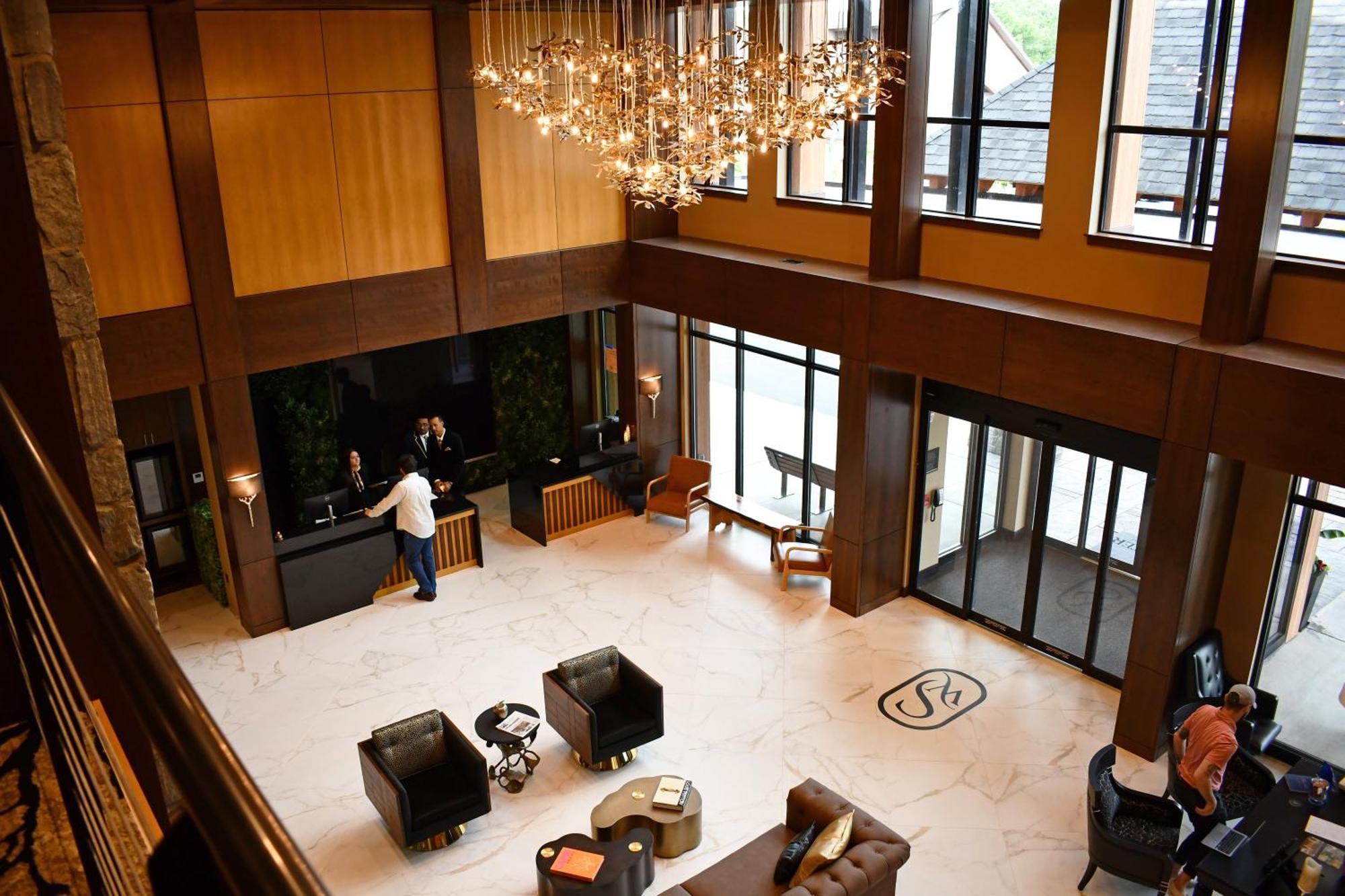 The Swiftwater Hotel Kültér fotó