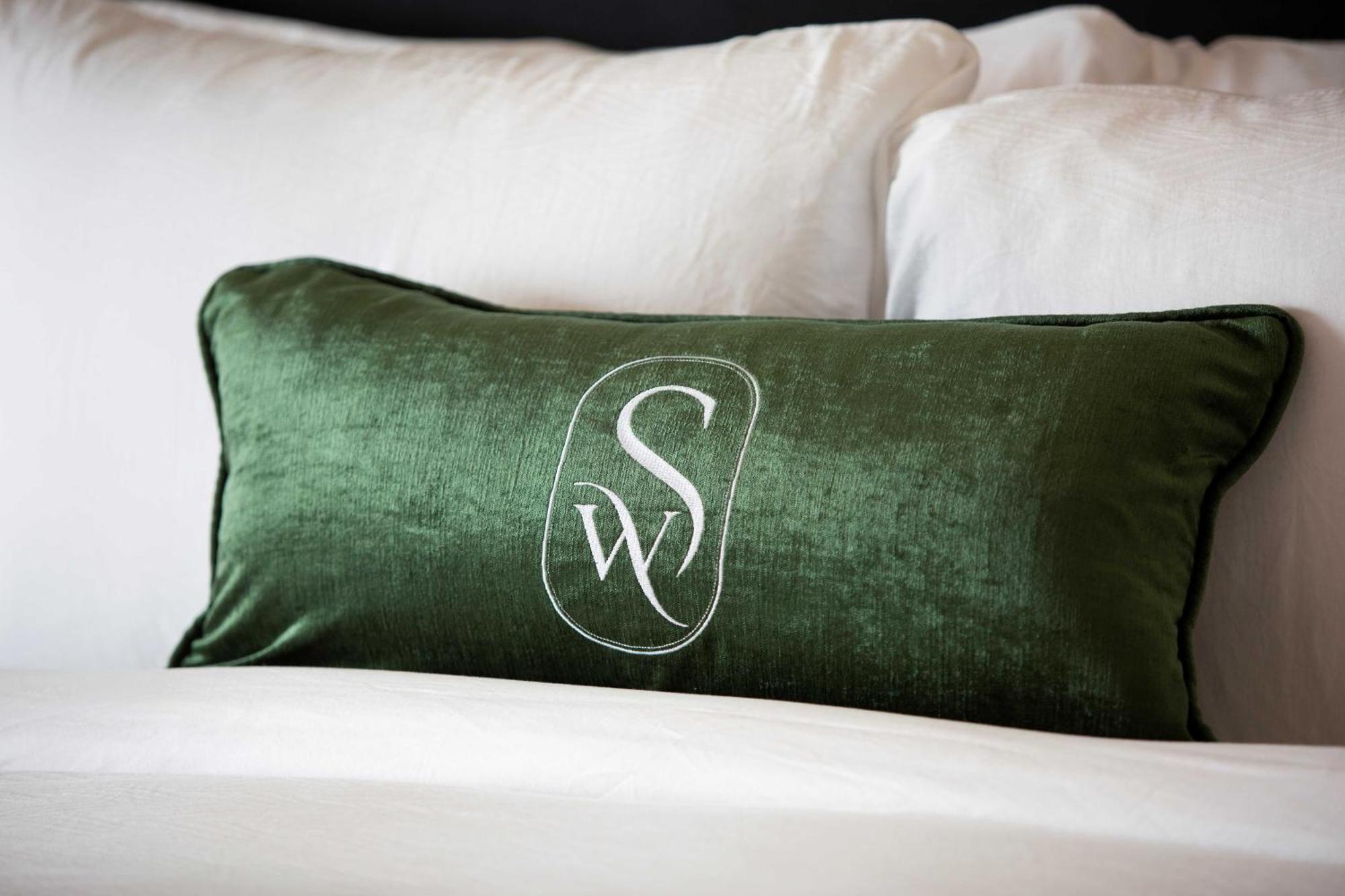 The Swiftwater Hotel Kültér fotó