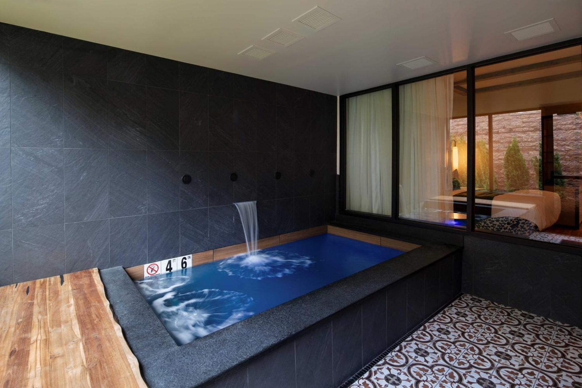 The Swiftwater Hotel Kültér fotó
