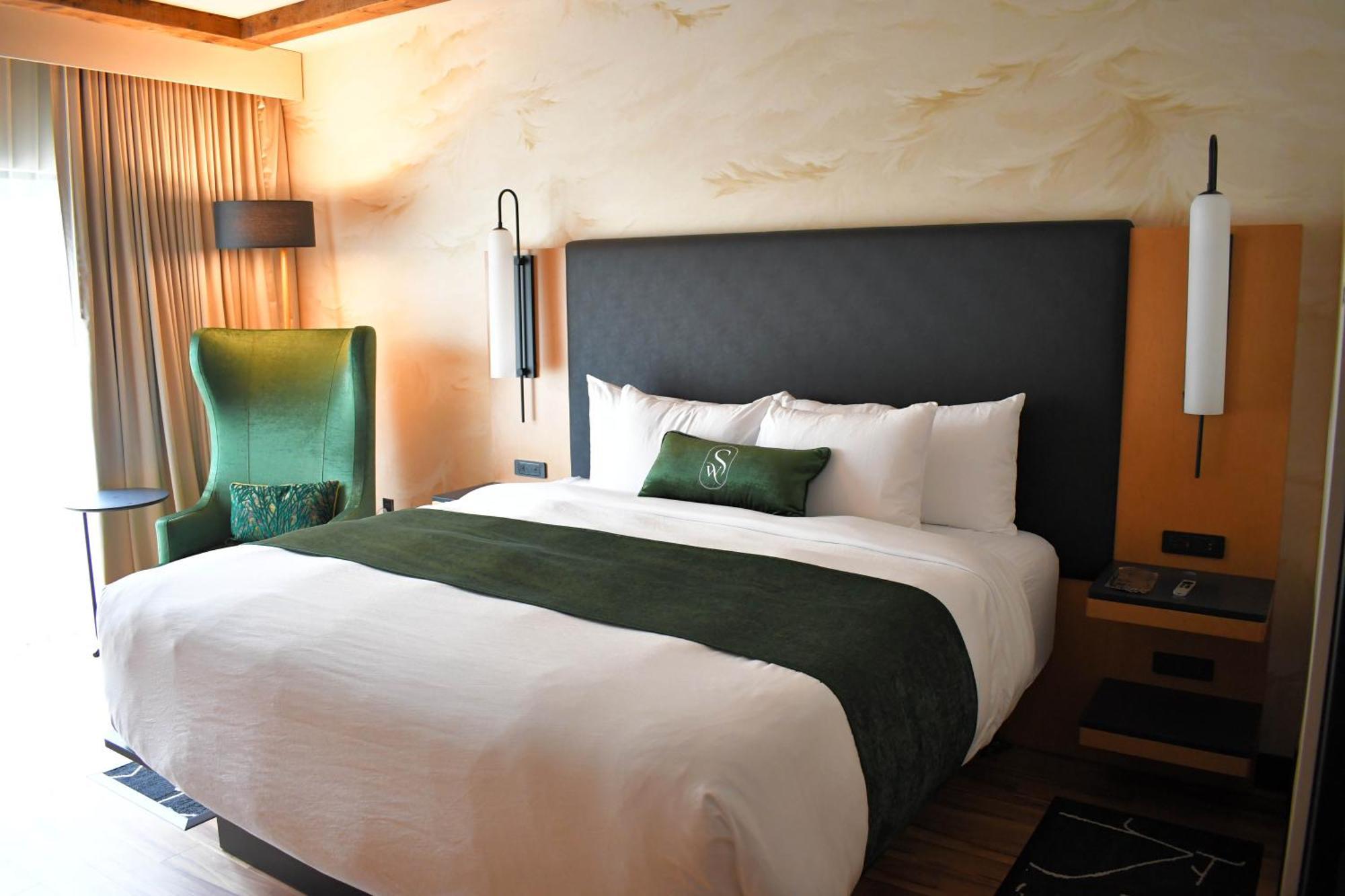 The Swiftwater Hotel Kültér fotó